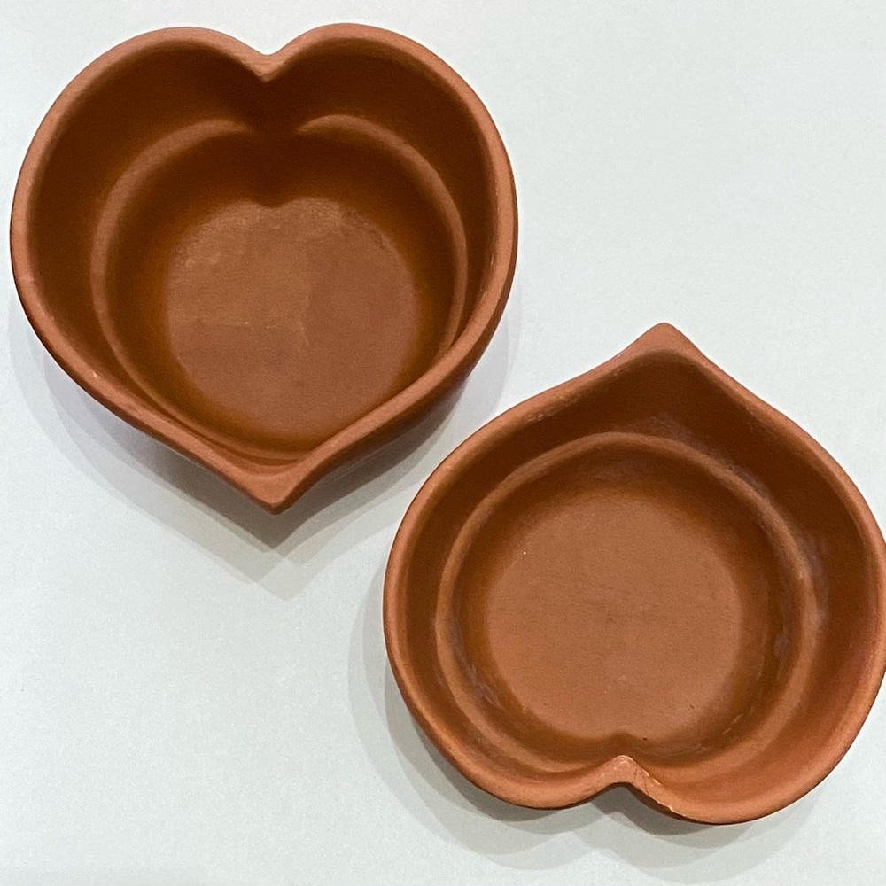 Vintage bread pot bowl, heart shaped terra cotta. Bennington Pottery, Vermont - Picture 2 of 7